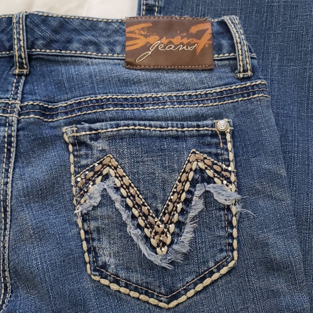 Seven7 Boot Cut Jean's - Picture 2 of 4